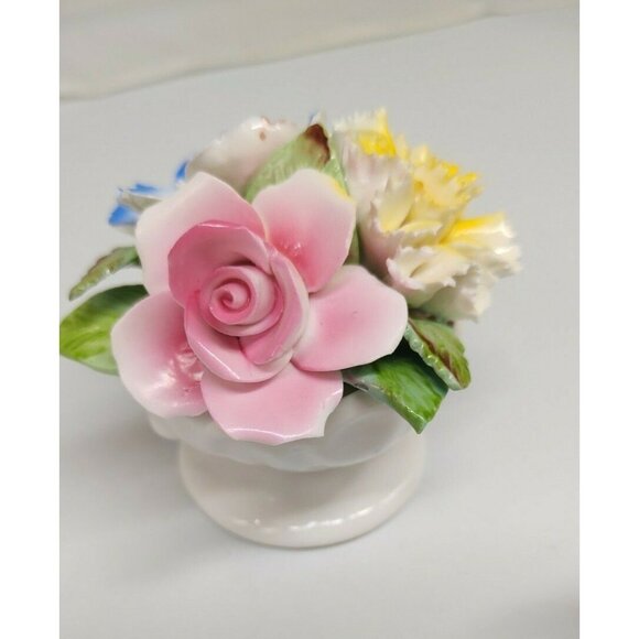 Vintage Royal Stratford Bone China Floral Swan & Basket 1970's - Picture 9 of 12